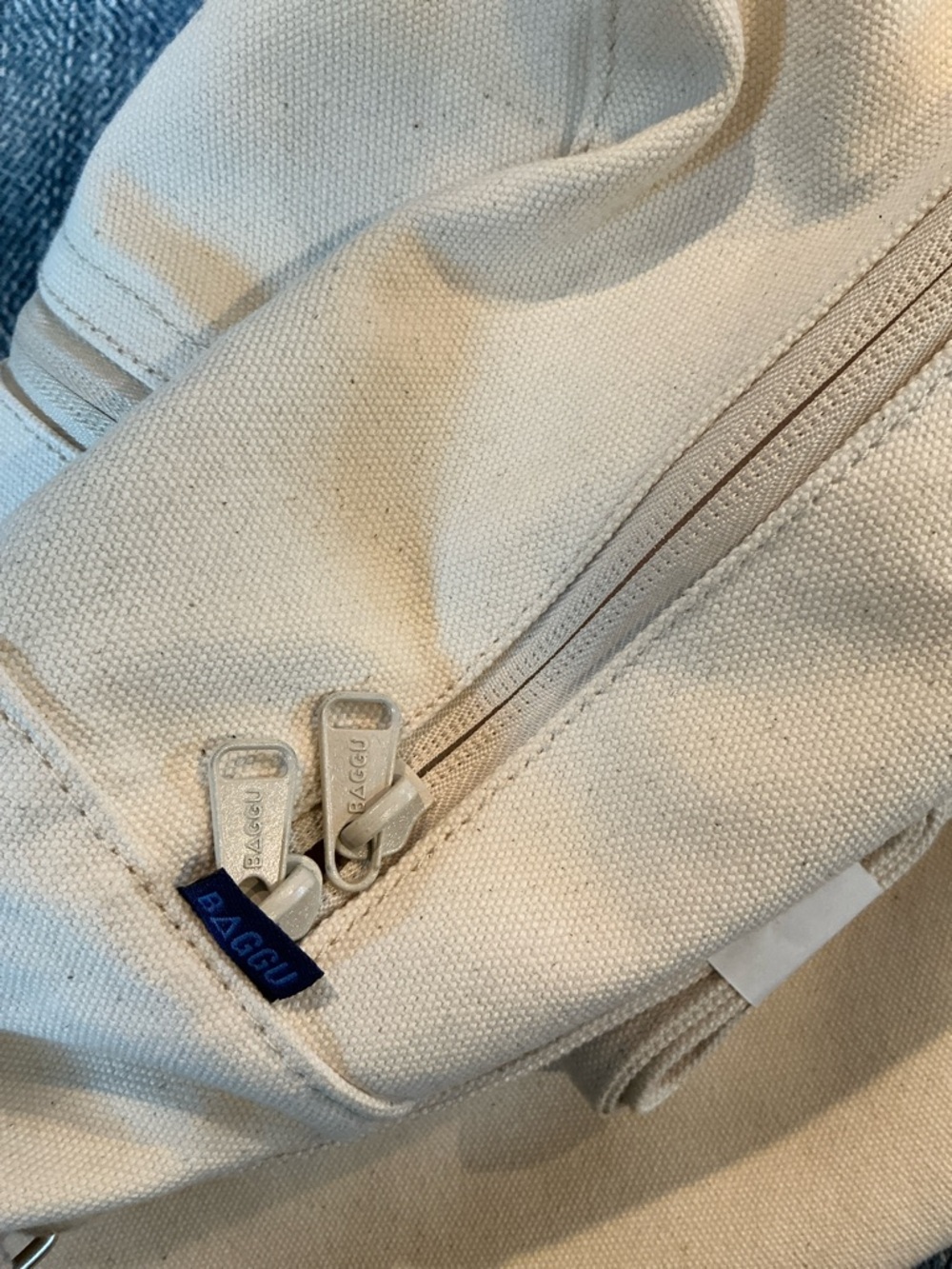 BAGGU Canvas Backpack in Cream - Picture 5 of 5